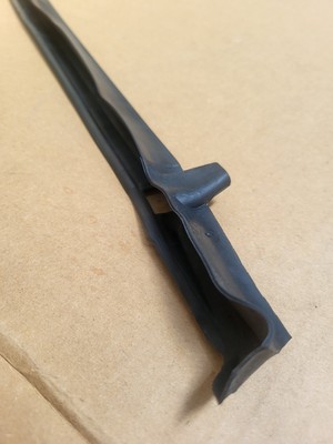 original BMW E36 Z3 Roadster Verdeck  Dichtung Wasserablauf Gummi 