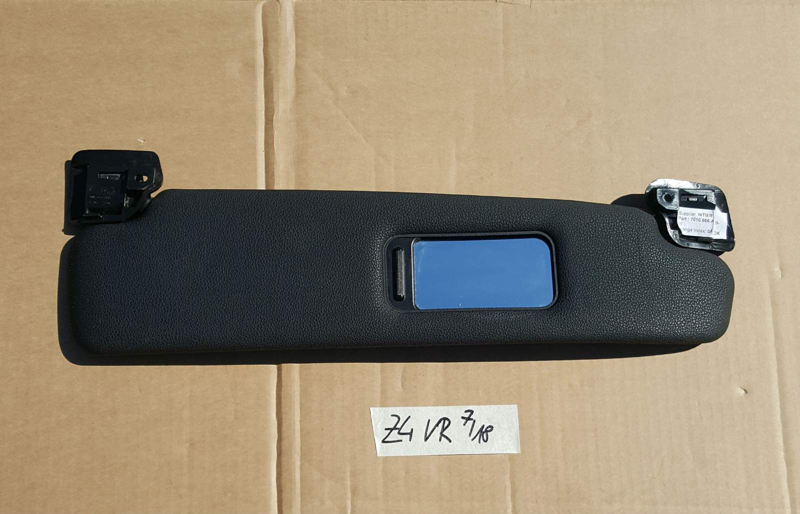 BMW Z4  E85 Sonnenblende Sonnen Schutz Blende schwarz VORNE RECHTS 7016666