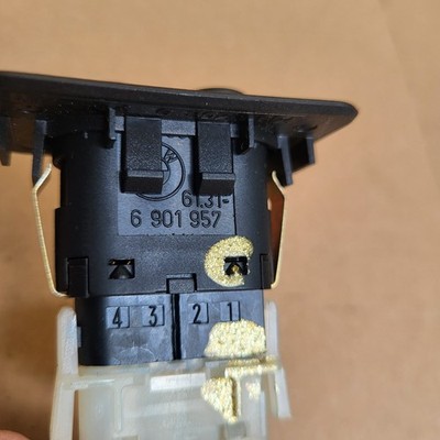 BMW Z3 Roadster FACELIFT Schalter Nebelscheinwerfer Nebel Schlusslicht 6901957