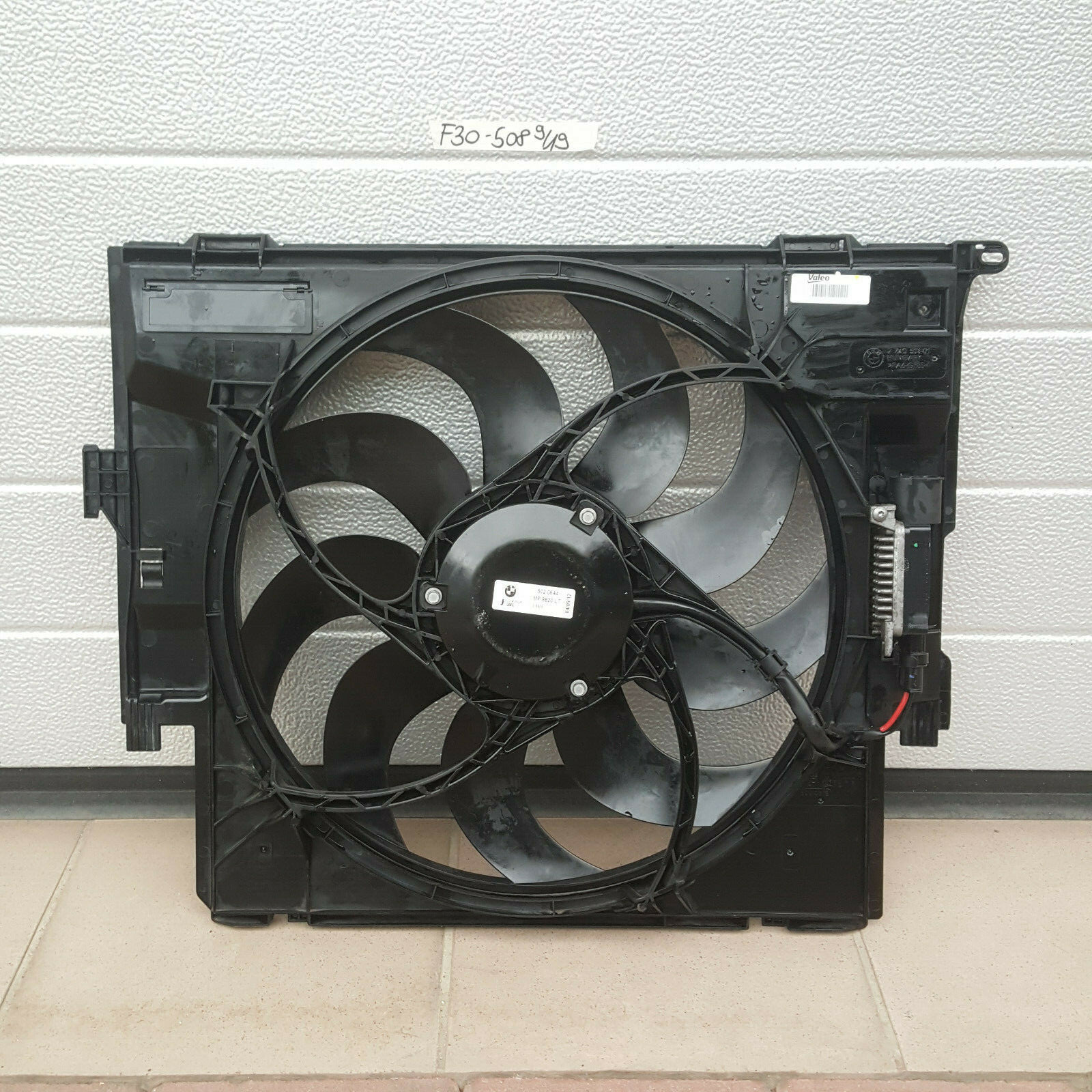 BMW F30 F31 F20 F21 Drucklüfter Motor Elektro Kühler Lüfter 7640508 Lüfterzarge 