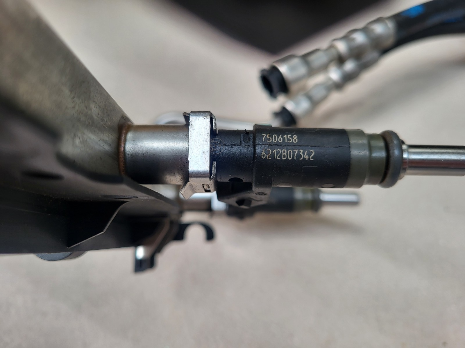 BMW Z4 E85 E90 E91 E87 X1 X3 Einspritz Leiste 7530420 Rohr + Ventile 150 PS N46 