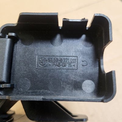 BMW E46 Z4 E85 X3 E83 Batterie Stützpunkt B  Plus Pol 8387540