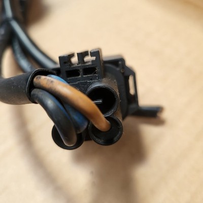 BMW E90 E91 E92 Lüfter Stecker Buchsengehäuse Drucklüfter 8380376 + Gegen Stück