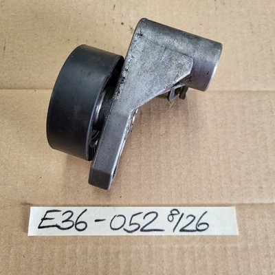 BMW E34 E36  Umlenkhebel für Riemenscheibe 1247052  mit Spannrolle 1748131