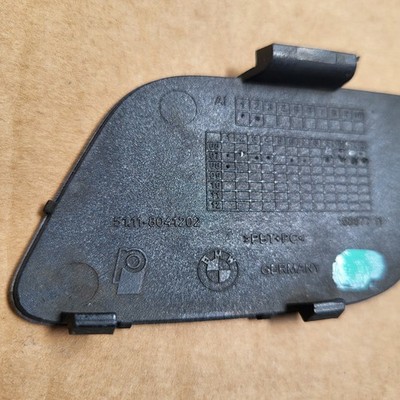 BMW 3er E92 E93 Abdeckung Klappe Abschleppöse Stoßstange VORNE  Blau 8401202