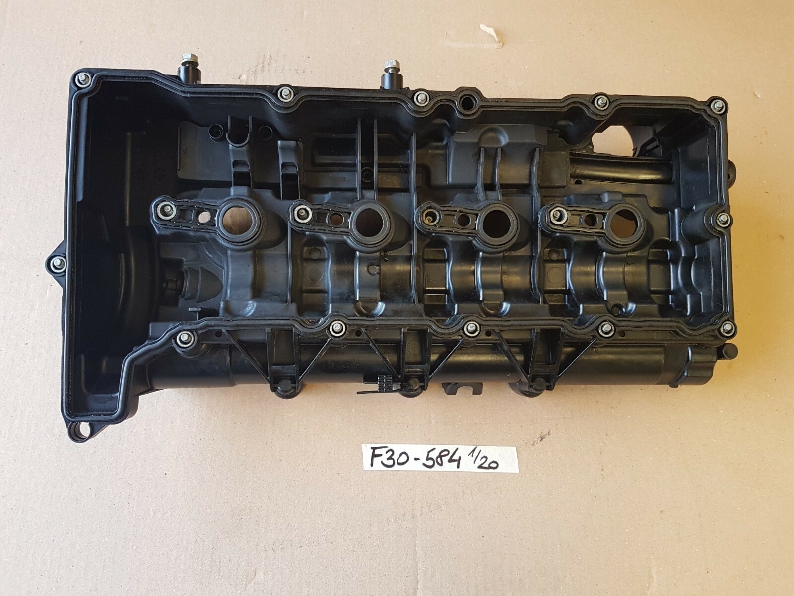 BMW F20 F21 F30 F31 F34 Zylinderkopf Haube 316 - 320 D  N47 Ventildeckel 7810584