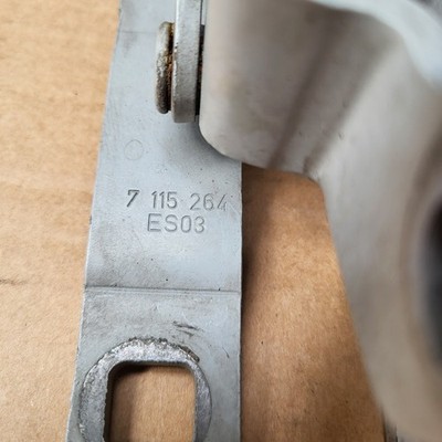 BMW E90 E91 E92 Hauben Motorhauben Scharnier 7115263 Gelenk Frontklappe 7115264