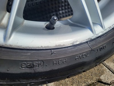 BMW E90 E91 E92 E93  Alufelge 9J x 19 Zoll 8037142 Reifen 255/35 ABHOLUNG 